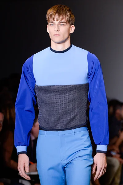 Look 7
